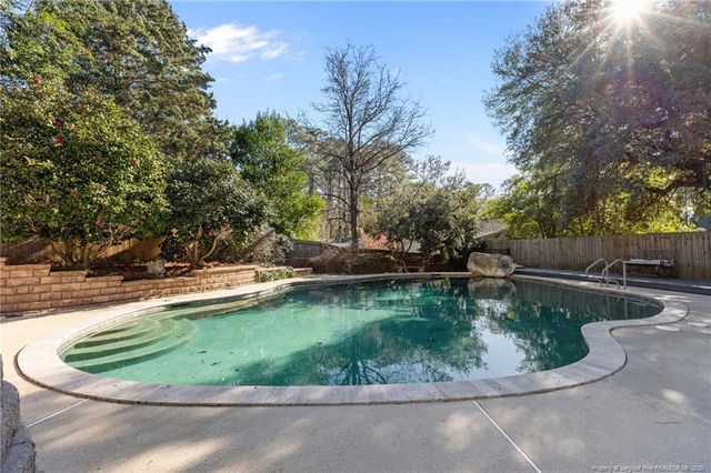 1423 Pine Valley Loop, Fayetteville, NC 28305