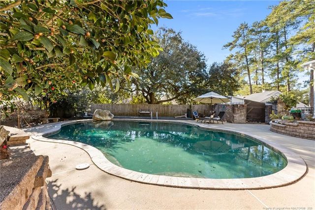 1423 Pine Valley Loop, Fayetteville, NC 28305