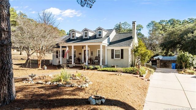 1423 Pine Valley Loop, Fayetteville, NC 28305