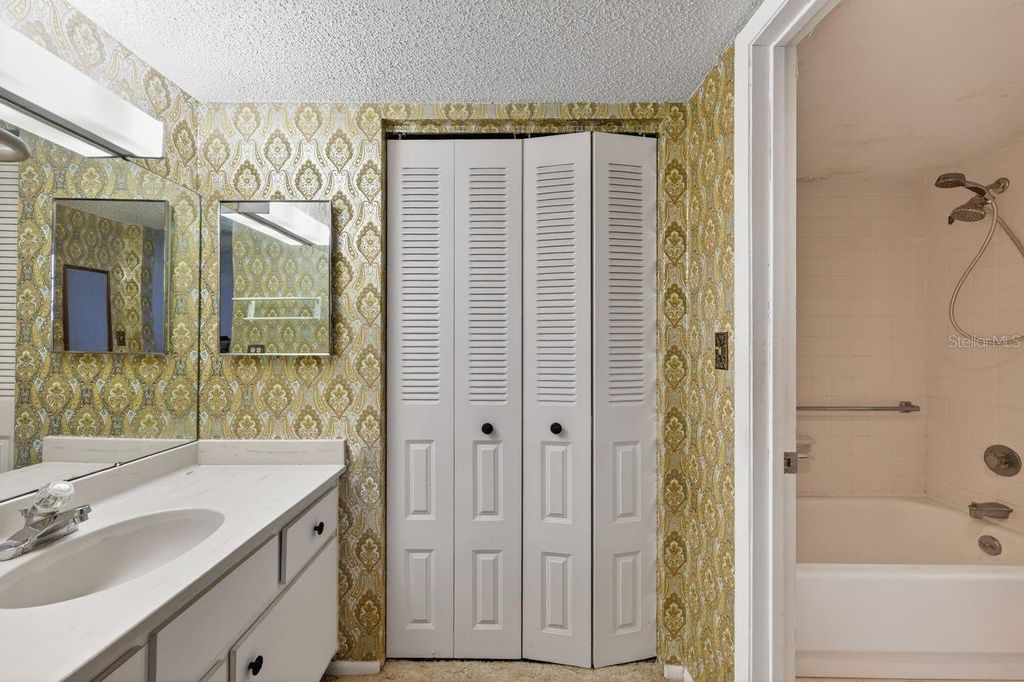 Image 22 of property listing at 2901 26TH STREET W 505, Bradenton, FL 34205