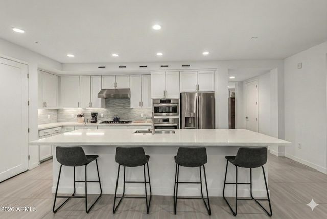 11673 N 136th Street 1002, Scottsdale, AZ 85259