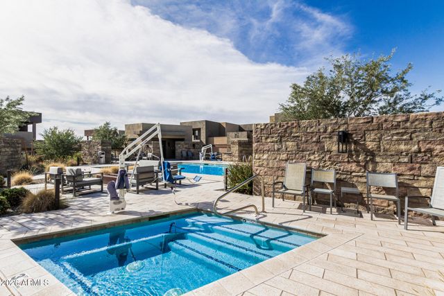 11673 N 136th Street 1002, Scottsdale, AZ 85259