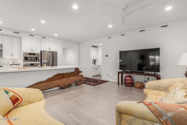 11673 N 136th Street 1002, Scottsdale, AZ 85259