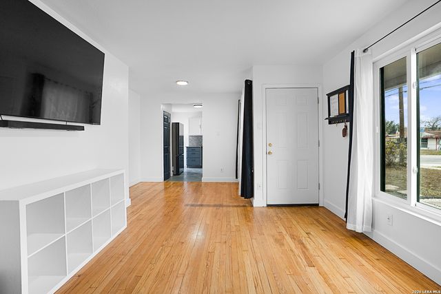 866 San Angelo, San Antonio, TX 78201