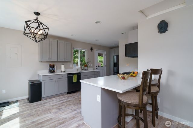3608 W Fifth, Anacortes, WA 98221