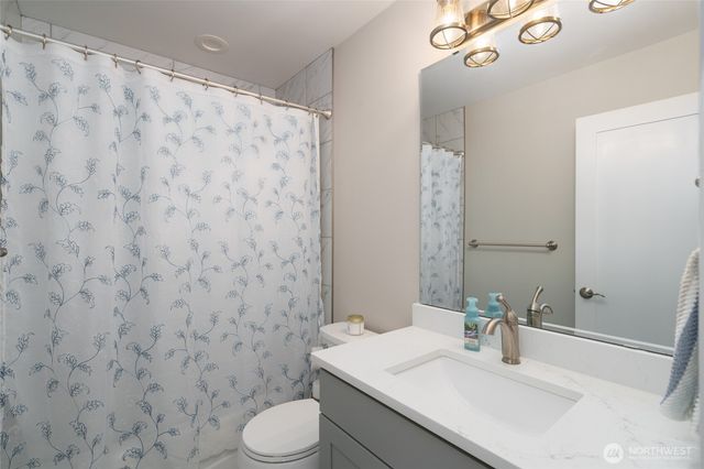3608 W Fifth, Anacortes, WA 98221