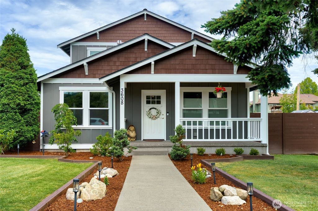 3608 W Fifth, Anacortes, WA 98221
