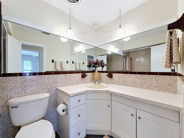 7038 SOUTHWIND DRIVE, Hudson, FL 34667