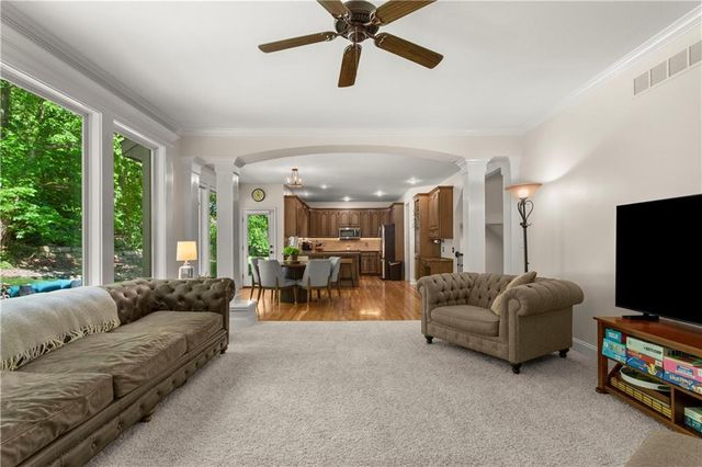 5816 NE Ruby Court, Lee's Summit, MO 64064