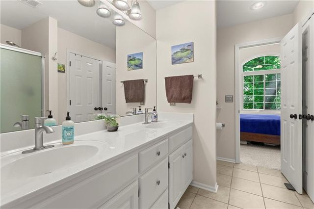 5816 NE Ruby Court, Lee's Summit, MO 64064
