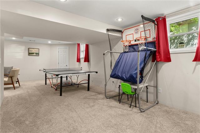 5816 NE Ruby Court, Lee's Summit, MO 64064