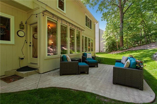 5816 NE Ruby Court, Lee's Summit, MO 64064
