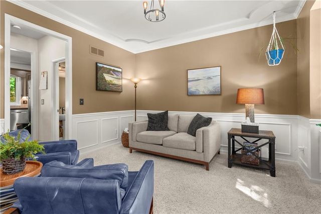 5816 NE Ruby Court, Lee's Summit, MO 64064