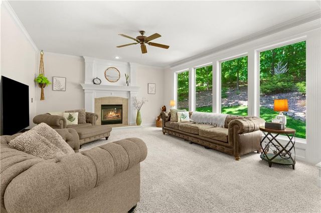 5816 NE Ruby Court, Lee's Summit, MO 64064