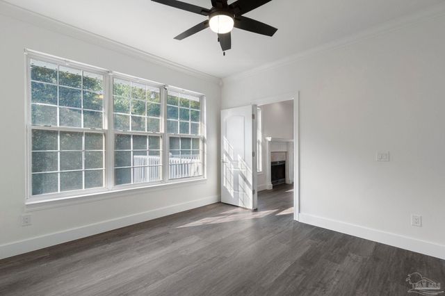 800 Shadow Ridge Dr, Pensacola, FL 32514