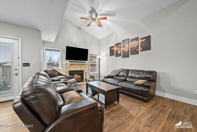 8819 Boom Circle, Anchorage, AK 99502