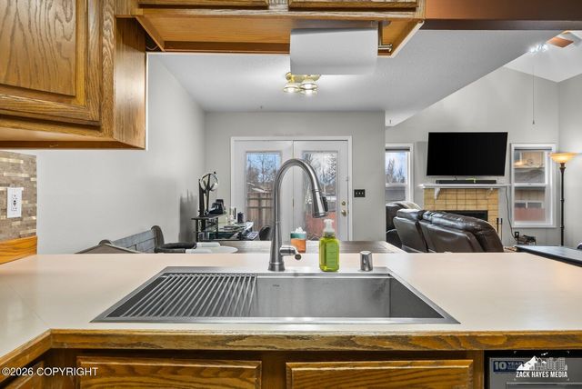 8819 Boom Circle, Anchorage, AK 99502