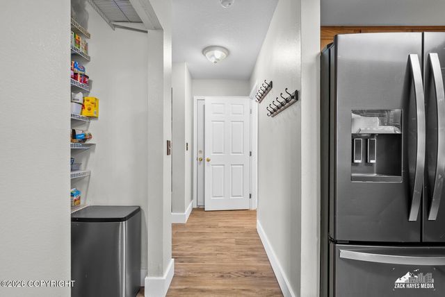 8819 Boom Circle, Anchorage, AK 99502