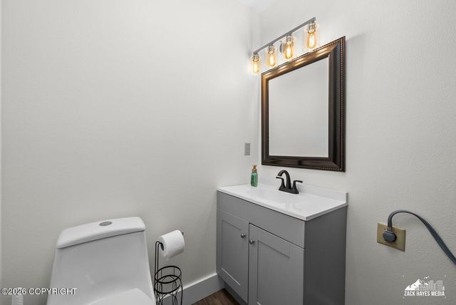 8819 Boom Circle, Anchorage, AK 99502