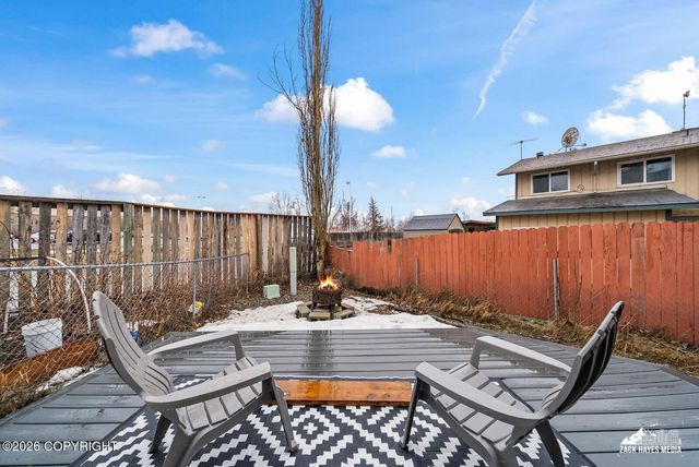 8819 Boom Circle, Anchorage, AK 99502