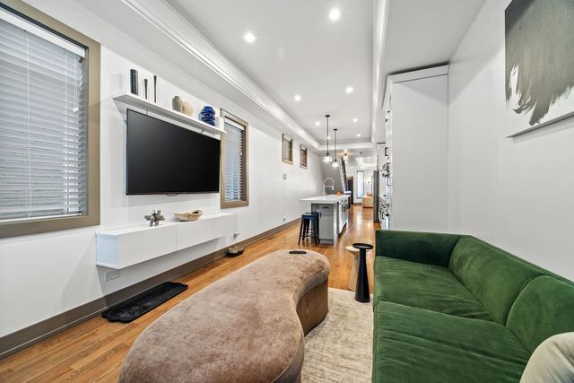 4732 S Evans Avenue, Chicago, IL 60615