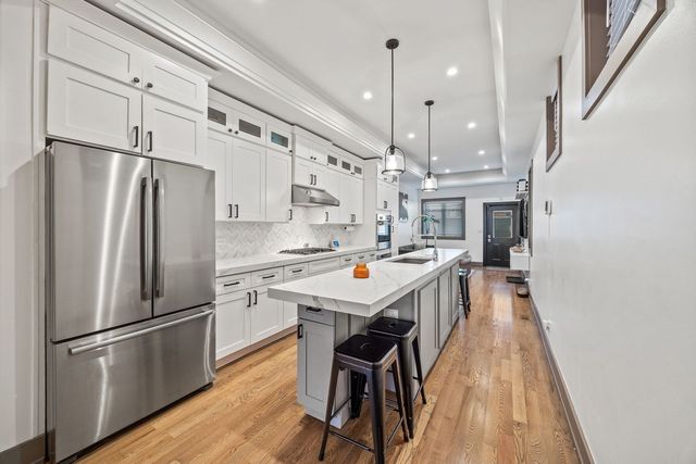 4732 S Evans Avenue, Chicago, IL 60615