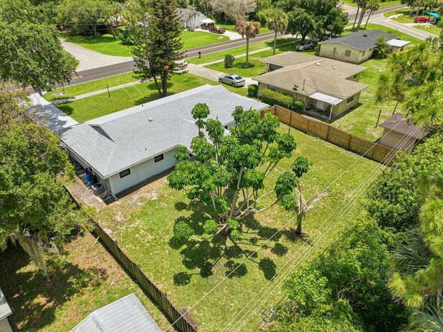 6007 Fort Pierce Boulevard, Fort Pierce, FL 34951