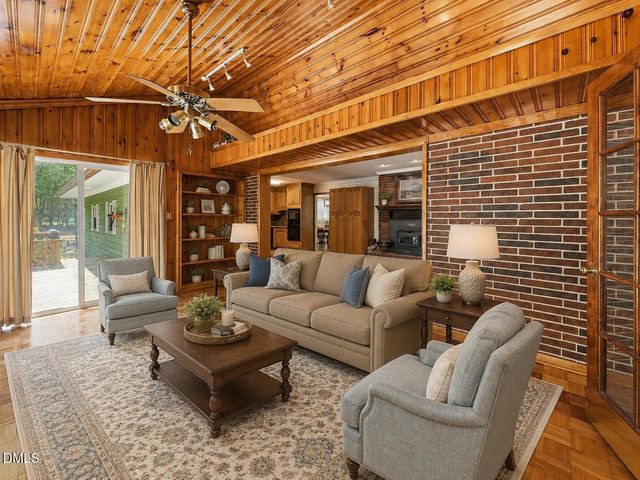 4505 Renfrew Drive, Durham, NC 27705