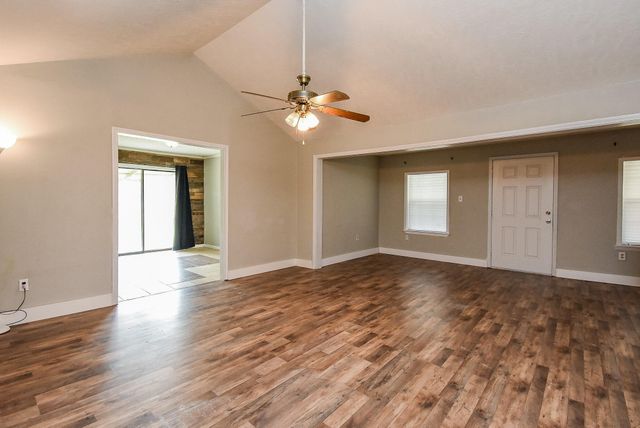 56 W County Road 3251 W, Cleveland, TX 77327