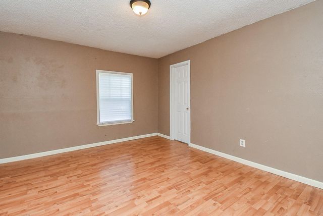 56 W County Road 3251 W, Cleveland, TX 77327