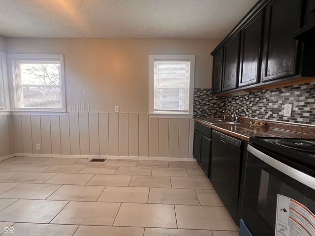 1605 E 46th Street, Indianapolis, IN 46205