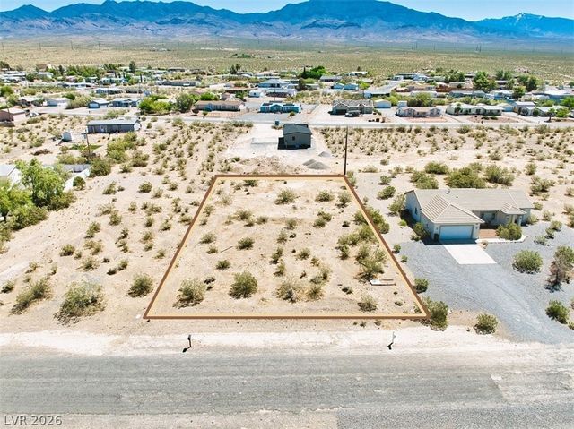 5621 Genoa Avenue, Pahrump, NV 89060