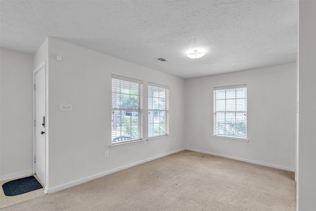 6928 Canal Street, Houston, TX 77011