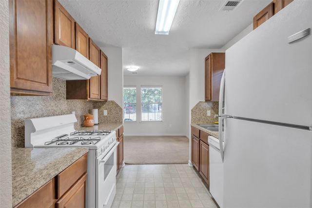 6928 Canal Street, Houston, TX 77011