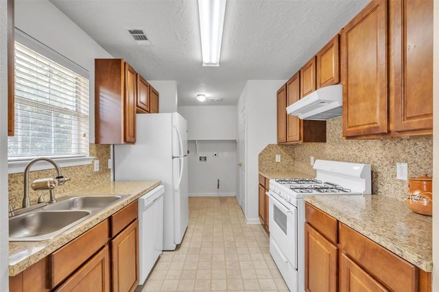 6928 Canal Street, Houston, TX 77011