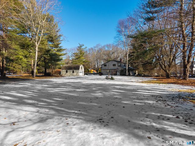 18 Shawandassee Road, Waterford, CT 06385