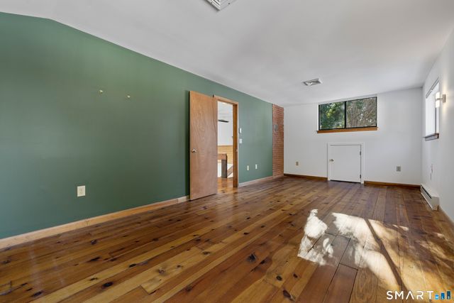 18 Shawandassee Road, Waterford, CT 06385