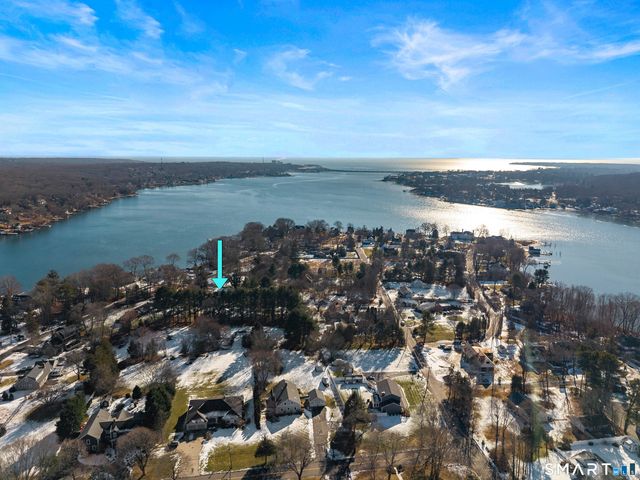 18 Shawandassee Road, Waterford, CT 06385