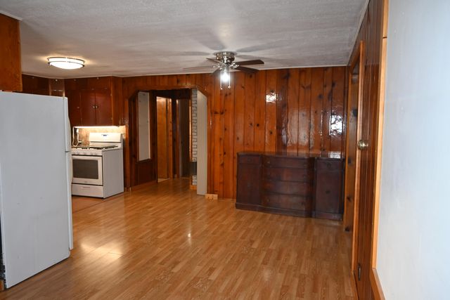 2087 Whitehall Road, Laketon Twp, MI 49445