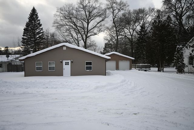 2087 Whitehall Road, Laketon Twp, MI 49445