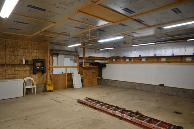 2087 Whitehall Road, Laketon Twp, MI 49445