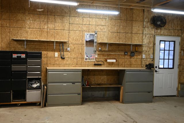 2087 Whitehall Road, Laketon Twp, MI 49445