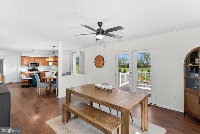 78 FAIRVIEW DR, Charles Town, WV 25414