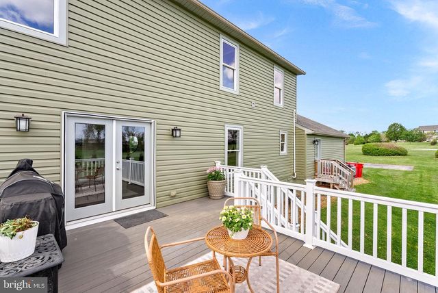 78 FAIRVIEW DR, Charles Town, WV 25414