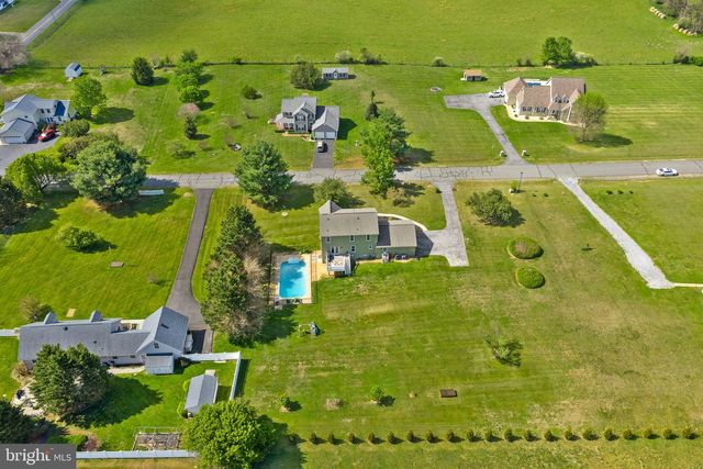 78 FAIRVIEW DR, Charles Town, WV 25414
