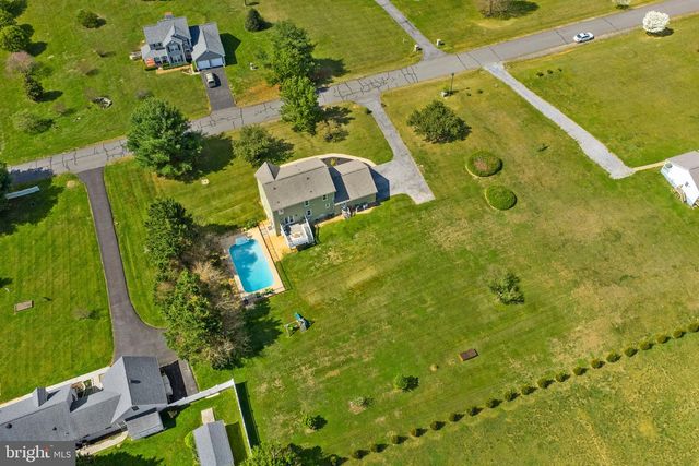 78 FAIRVIEW DR, Charles Town, WV 25414