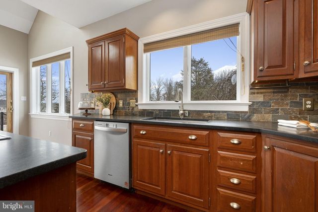 120 LYNDELL RD, Downingtown, PA 19335