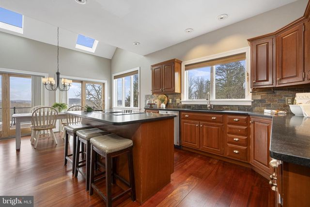 120 LYNDELL RD, Downingtown, PA 19335