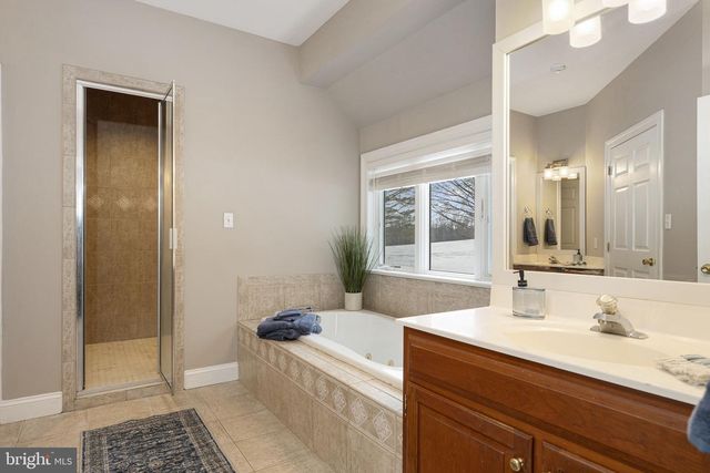 120 LYNDELL RD, Downingtown, PA 19335