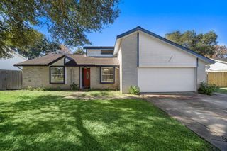 509 Magnolia Bend Street, League City, TX 77573